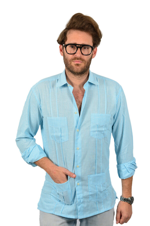 Guayabera Rayas Celeste y Blanca